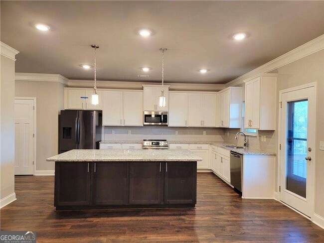 Photo - 1866 Castleberry Ln