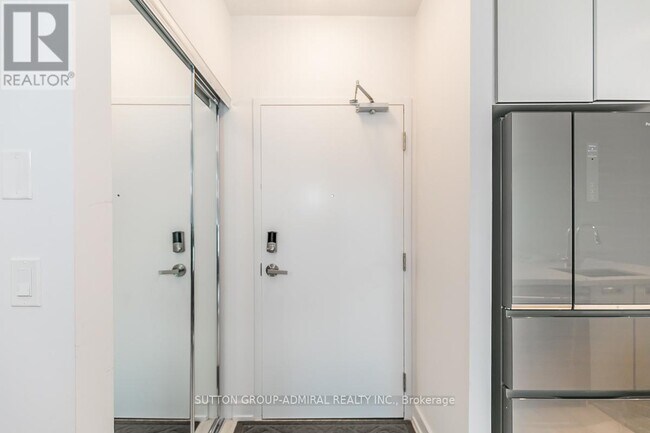 Photo - 375 Sea Ray Ave Unité 327