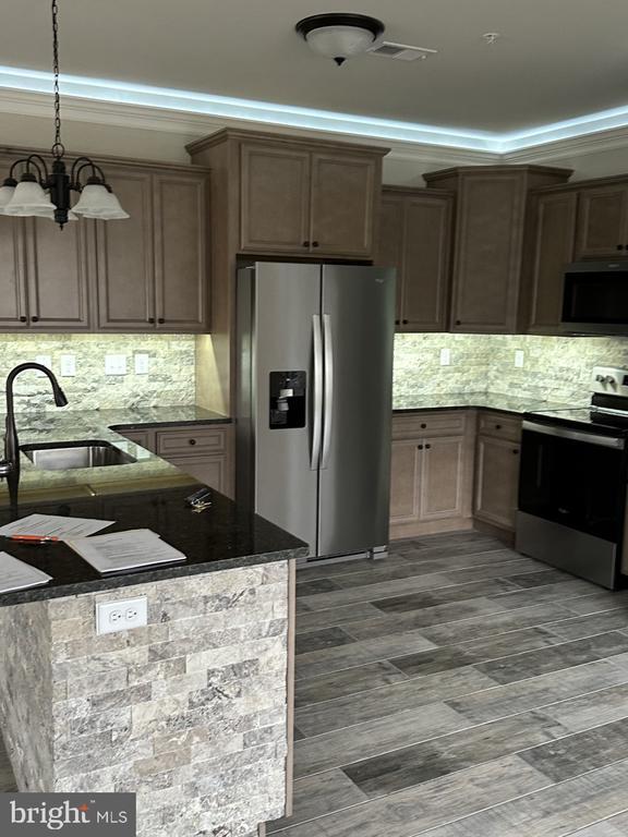 Photo - 104 Delano Dr