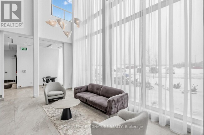 Photo - 6 David Eyer Rd Unité 105