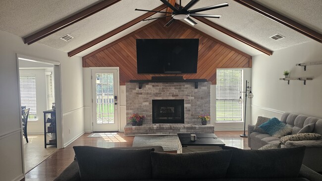 21 Quail Rd