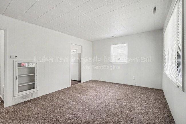 Photo - 2321 Hazel Ave