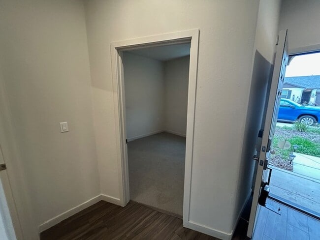 Photo - Newer 5 Bedroom 3 Bathroom in Tulare!