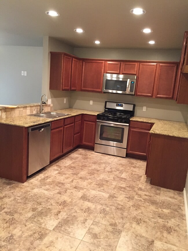 Photo - 127 Ashley Dr