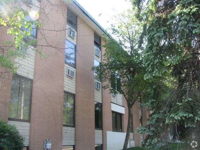 Building - SOLO Apartments