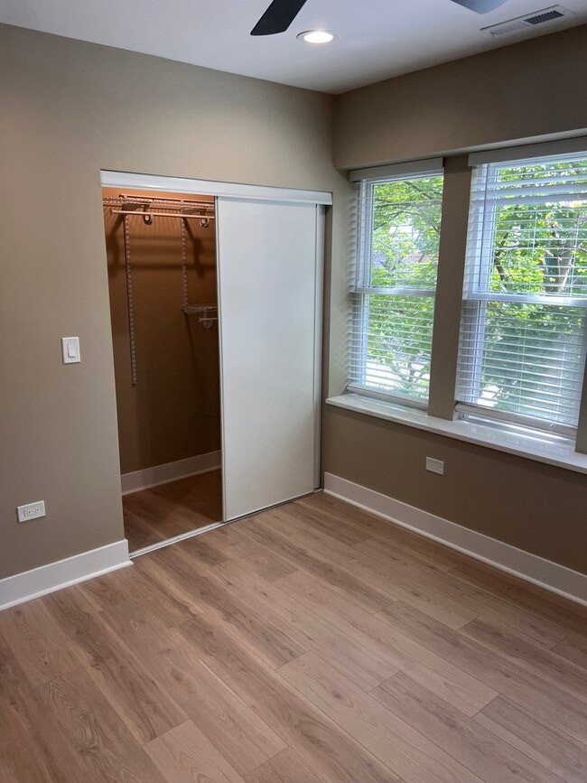 Photo - 4901 W Parker Ave Unidad 2