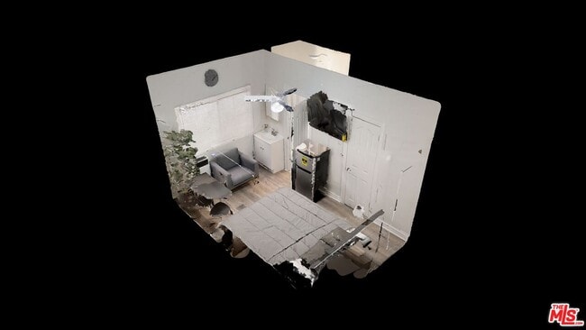 Photo - 647 W 18th St Unit 210