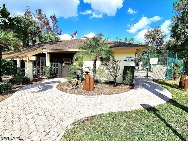 Photo - 15075 Parkside Dr Unit 102
