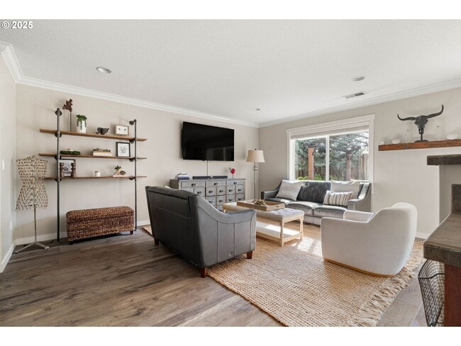 Photo - Beautiful 4 Bed, 3 Bath Canby Home for Rent