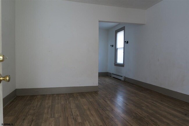 Photo - 3417 Ventnor Ave