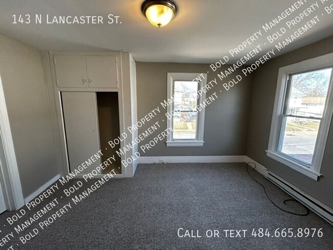 Photo - 143 N Lancaster St