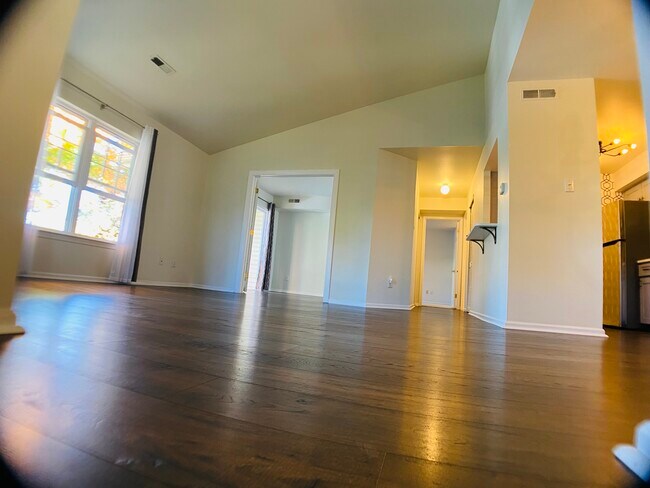 Photo - 305 Shepherds Way Unidad 305