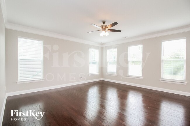 Photo - 130 Habersham Ct