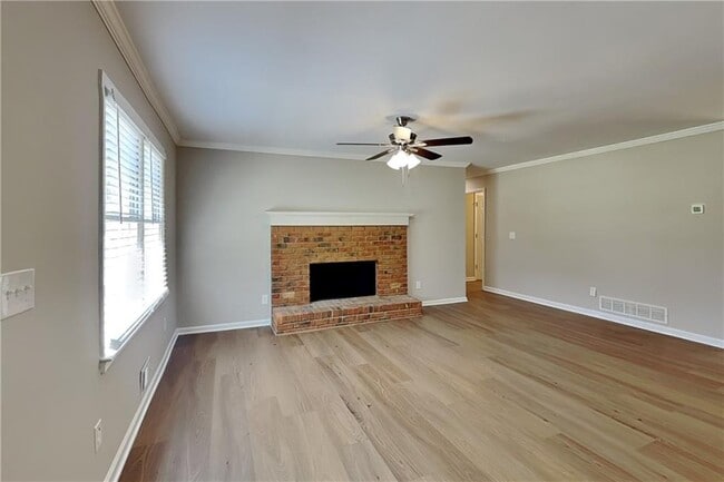 Photo - 2458 Zachary Woods Dr NW