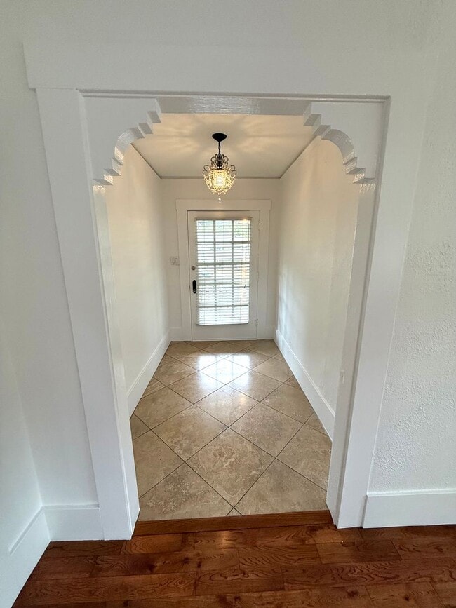 Photo - Hawthorne Unit 70 Hawthorne