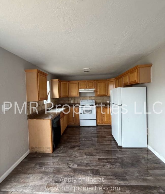 Photo - 3 Bedrooms / 2 Bathrooms House