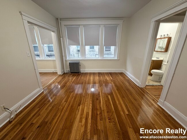 Building Photo - 109 Brainerd Rd Unit 23