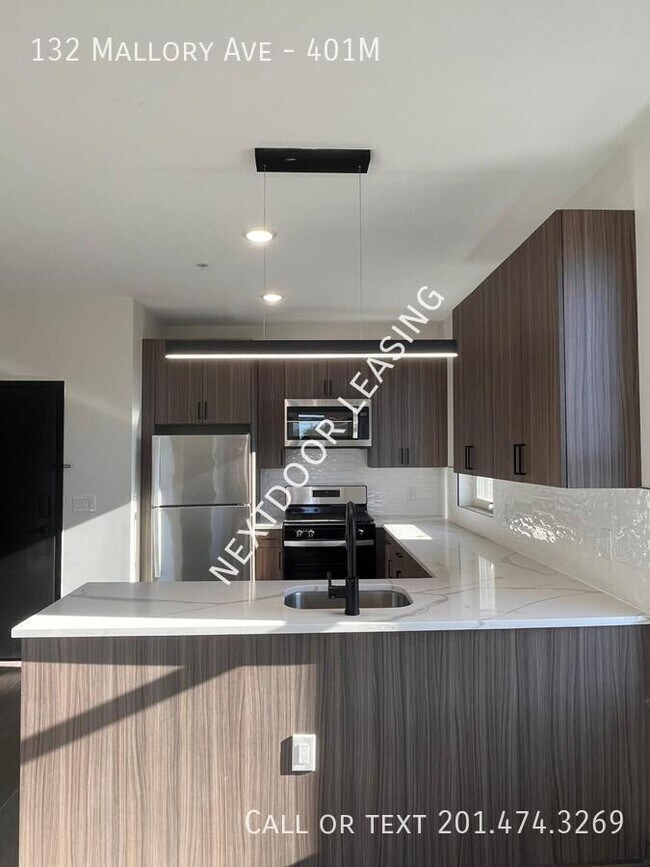 Photo - 132 Mallory Ave Unidad 401M