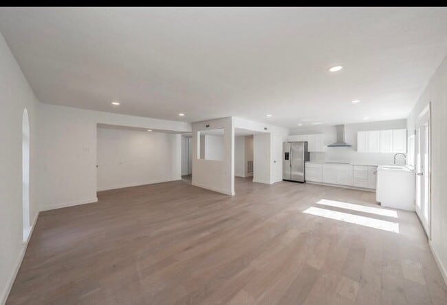 Photo - 3506 S Elm Dr