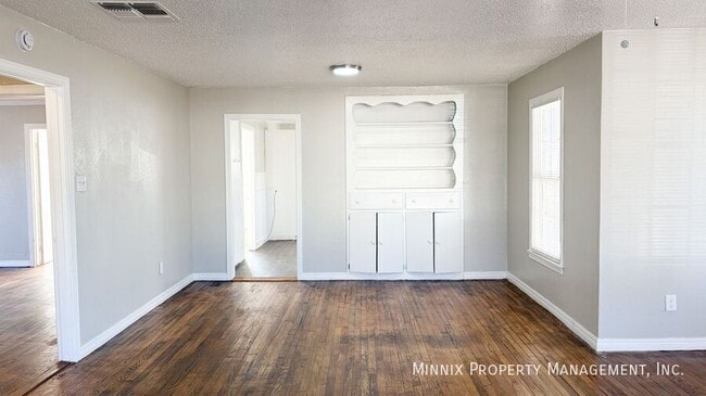 Photo - 3111 31st St