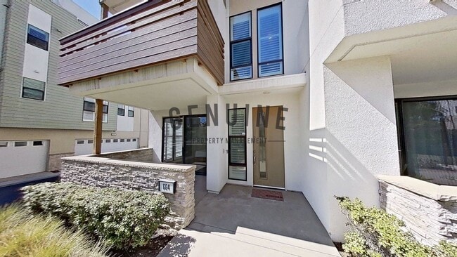 Building Photo - Coming Soon: Beautifully Furnished 3Bd 3.5Ba Condo in Costa Mesa