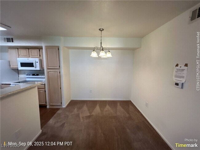 Photo - 555 E Silverado Ranch Blvd Unidad 1042