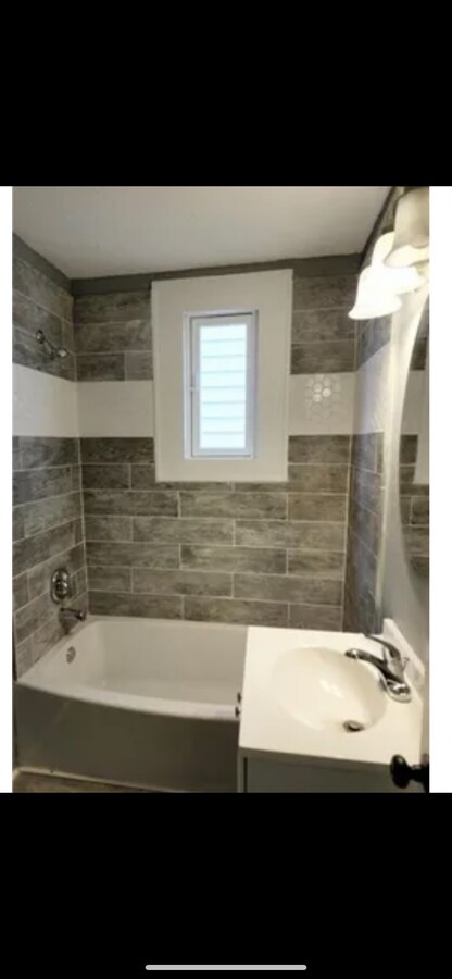 Photo - 1204 N Dearborn St