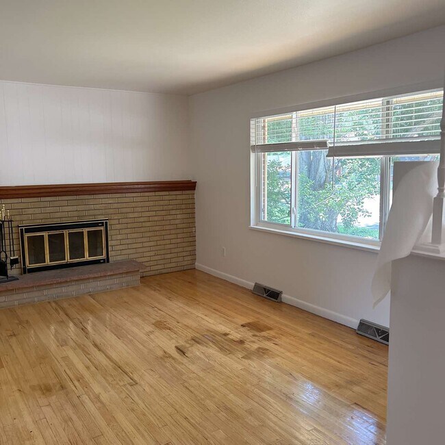 Photo - 2721 Meadowlark Ave