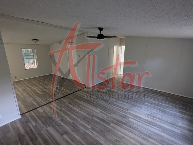 Photo - 7682 Edwards Place Rd E