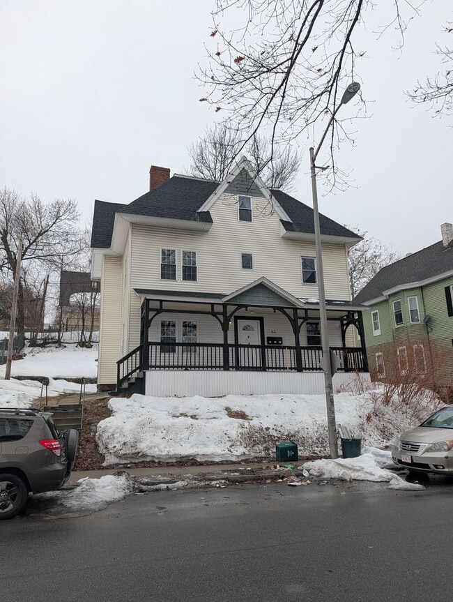 Building Photo - 47 Piedmont St Unit 2