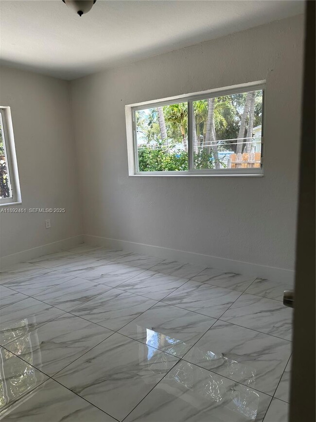 Photo - 7003 NW 6th Ave Unidad 7003