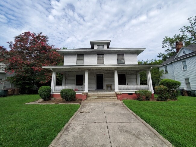 Building Photo - 320 S Mendenhall St Unit C