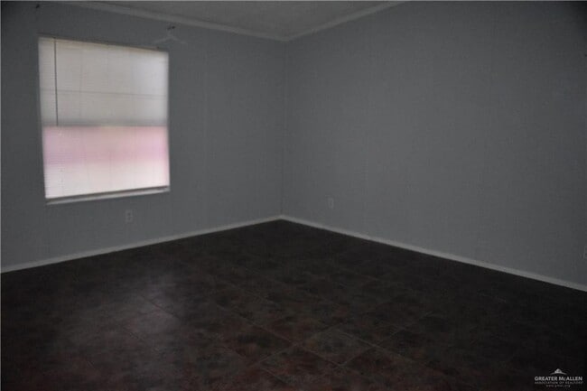 Photo - 9 Banyan Ave