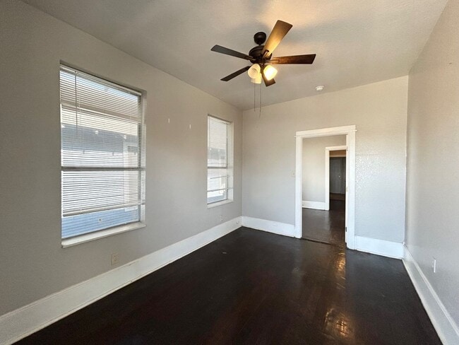 Building Photo - 1716 N Olive St Unit #3