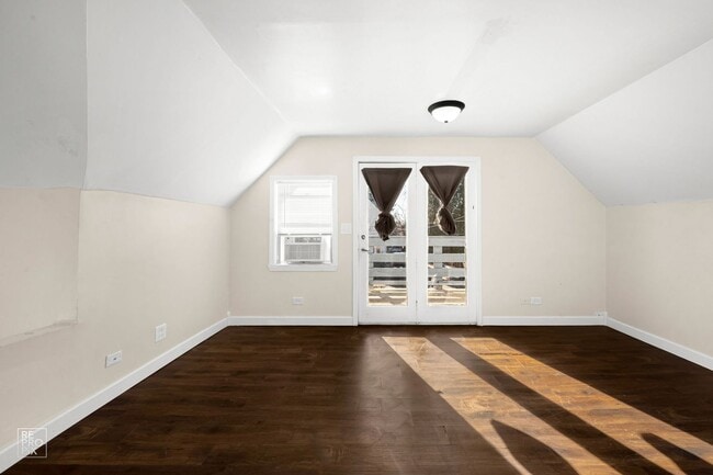 Photo - 164 Oak St Unidad 164 Oak St Upper-2nd