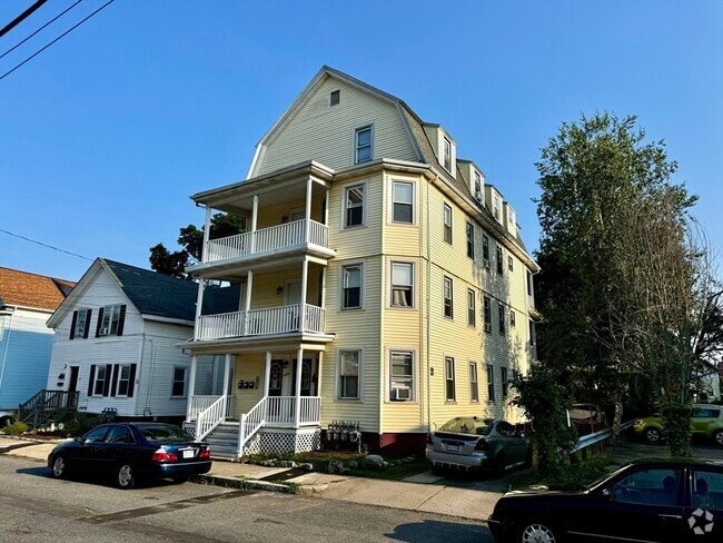 Building Photo - 11 Mason Ave Unit 1 Rental