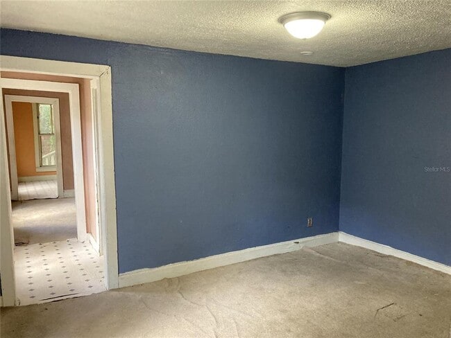 Photo - 2551 Calvin St