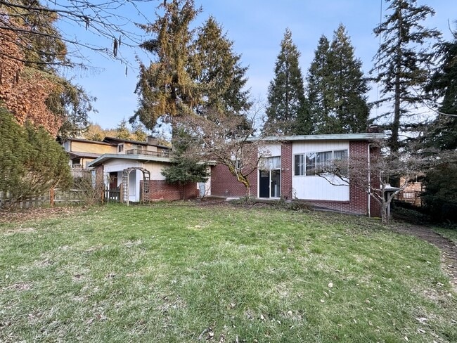 Photo - 1180 E 37th Ave House