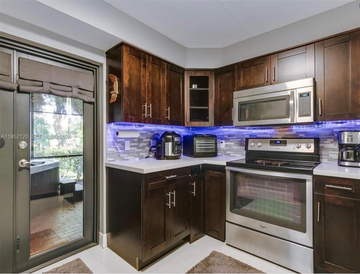 Photo - 227 Wimbledon Lakes Dr