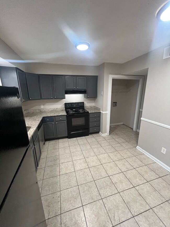 Photo - COMING SOON!!! 3 bed 1.5 bath TOWNHOME!!