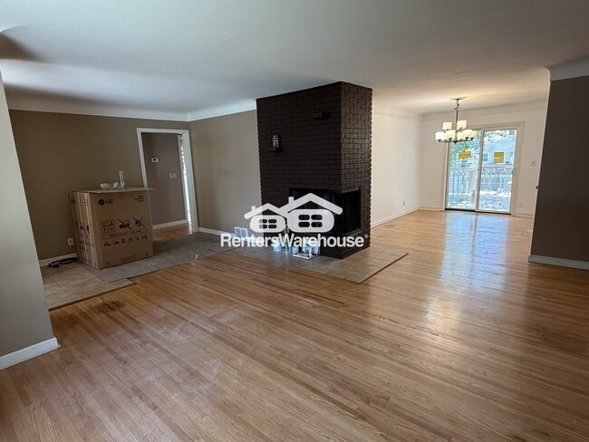 Photo - 2580 Vernon Ave S