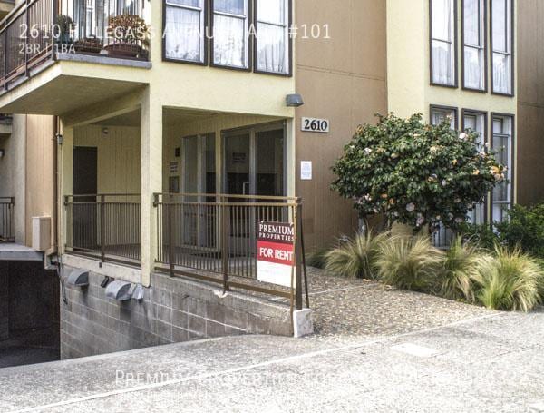 Hillegass Apartments