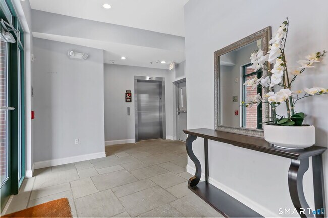 Photo - 947 Hope St Unit 304