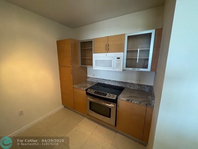 Photo - 18800 NE 29th Ave Unit 914