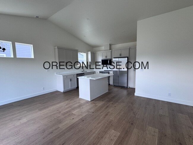 Photo - Gorgeous New Construction in Brand New Veneta Subdivision