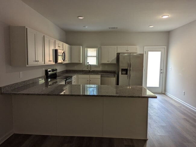 Photo - Beautiful 2 Bedroom 2 Bath off of Meriweather Road