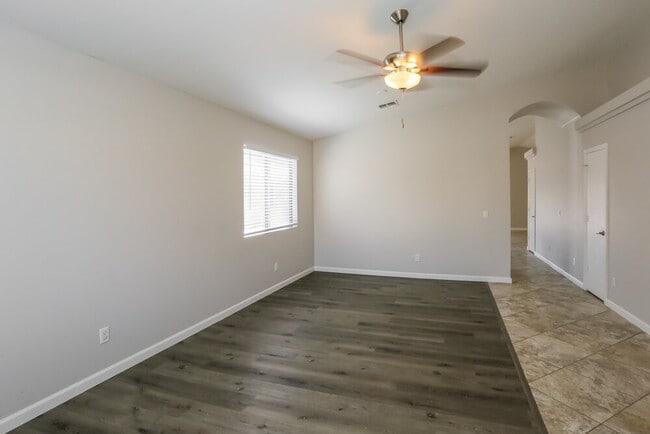 Photo - 15917 W Winslow Ave