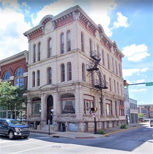 Exterior - 301 Columbia St Apartments