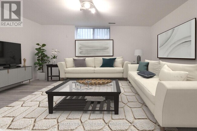 Photo - 34 Glenmanor Dr