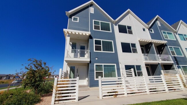 Photo - 1043 E Batten Ct